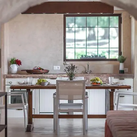 Sleeps 7 Pool Air Con Wifi Cisternino