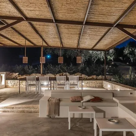 Sleeps 7 Pool Air Con Wifi * Cisternino