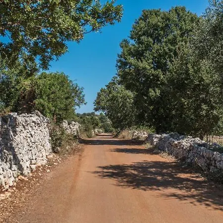 Sleeps 7 Pool Air Con Wifi Cisternino
