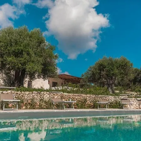 Villa Sleeps 7 Pool Air Con Wifi